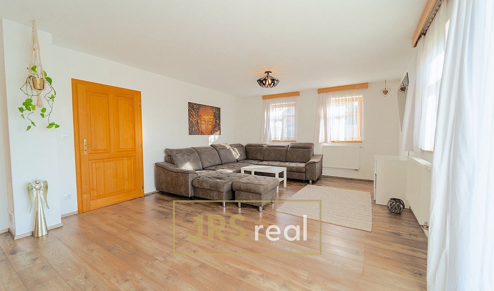 Prodej domu 187 m² s pozemkem 2 699 m², Novosedly – náhled fotky 9