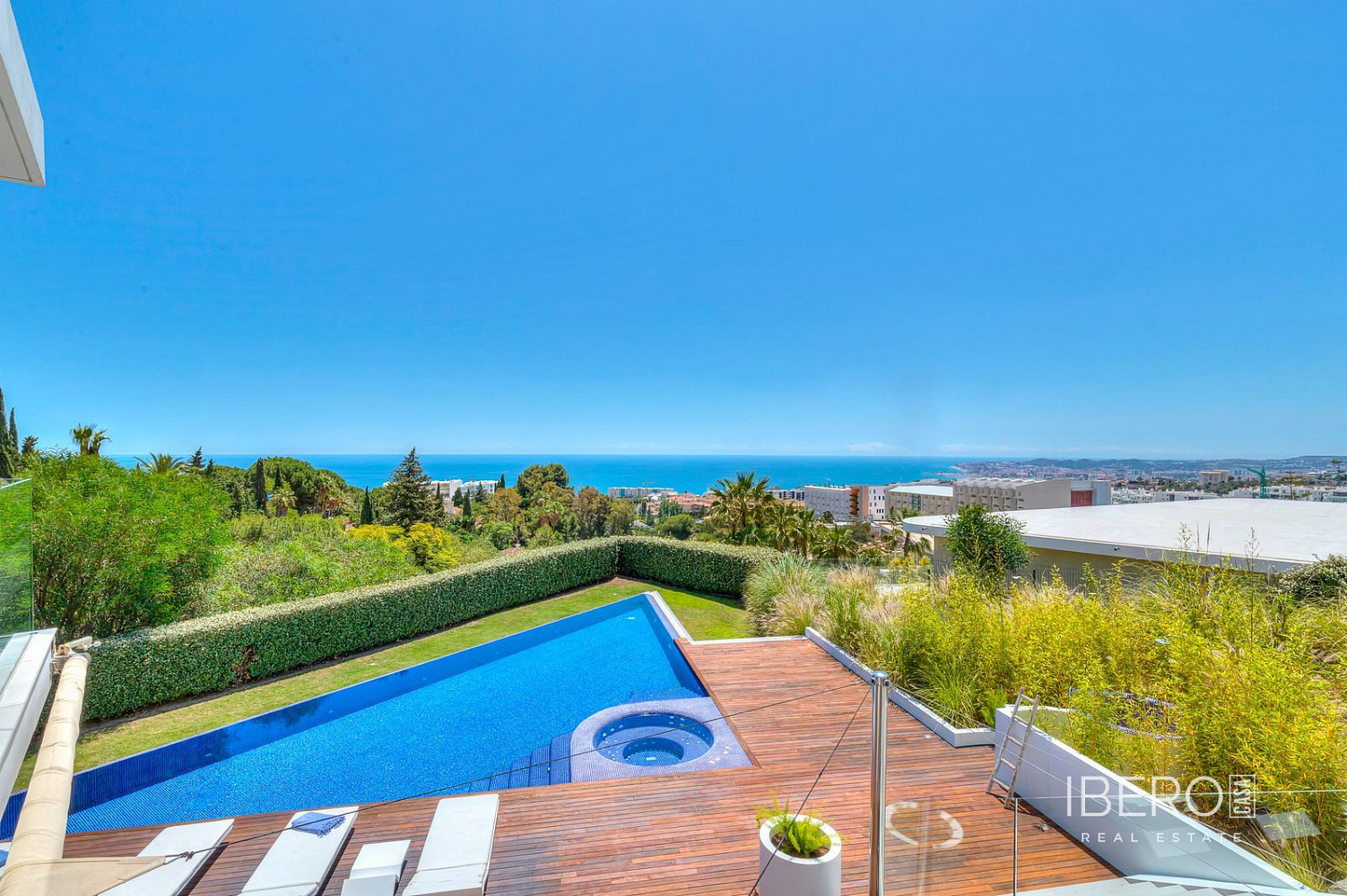Casa 6+kk – Málaga, La Princesa, Carretera de Cádiz - Vista 2