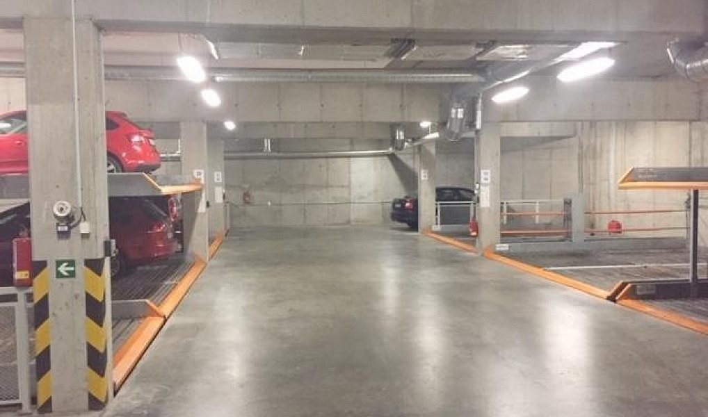 Pronájem garážového stání v zakladači, Brno - Královo Pole, ul. Rostislavovo náměstí, Brno – náhled fotky 3