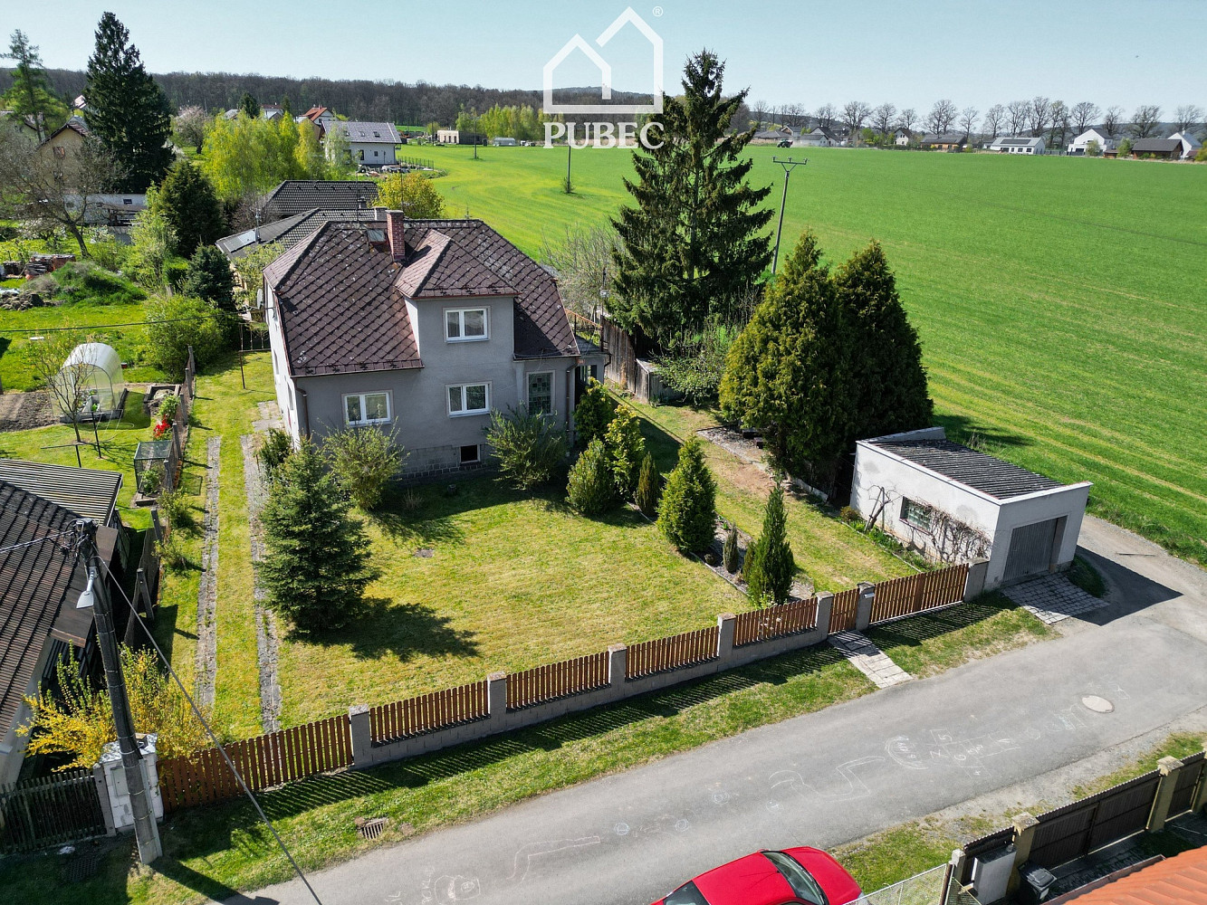 Prodej domu 242 m² s pozemkem 933 m² – fotografie 2