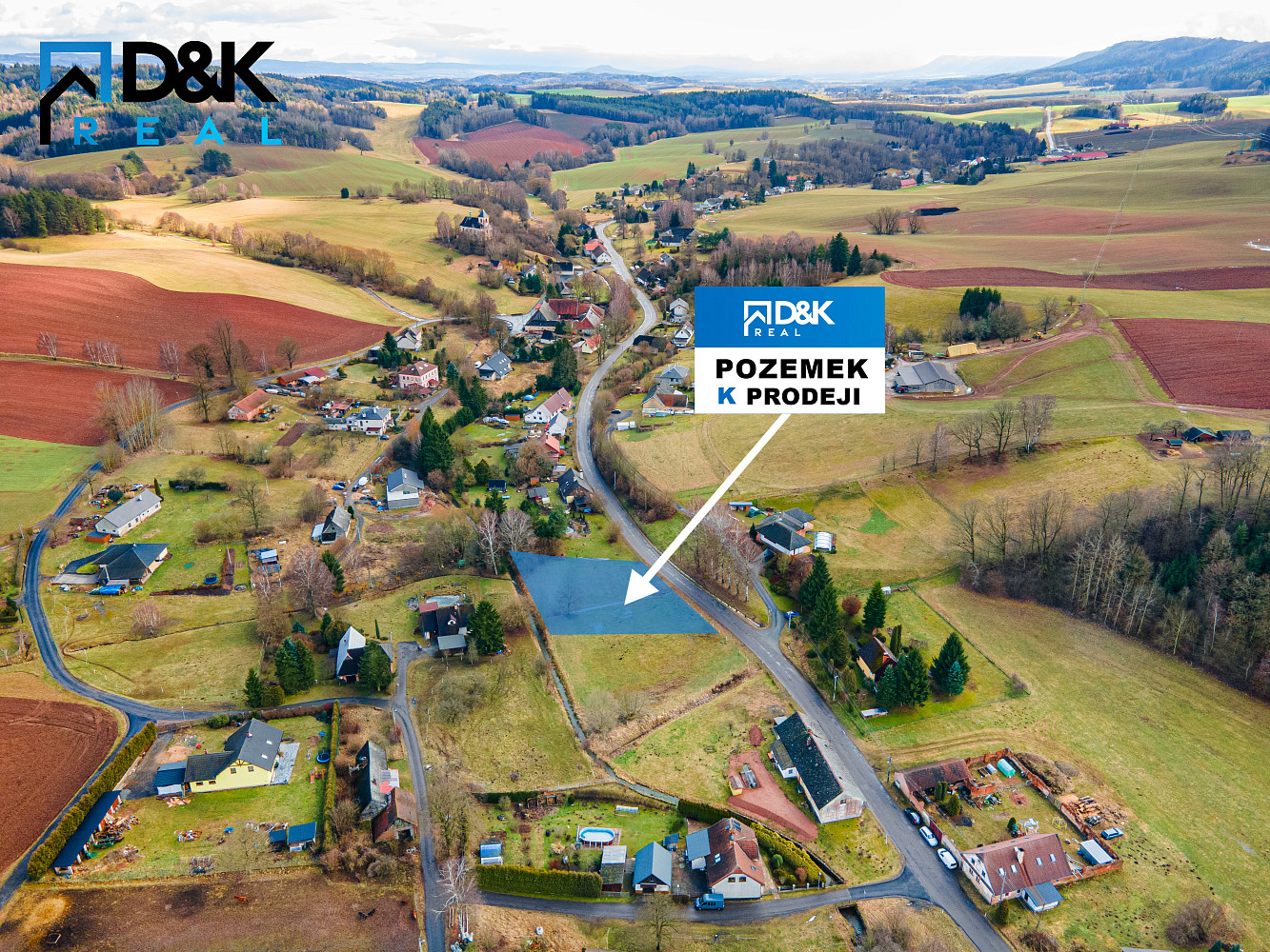 Prodej stavebního pozemku 1 935 m², Dolní Dobrouč