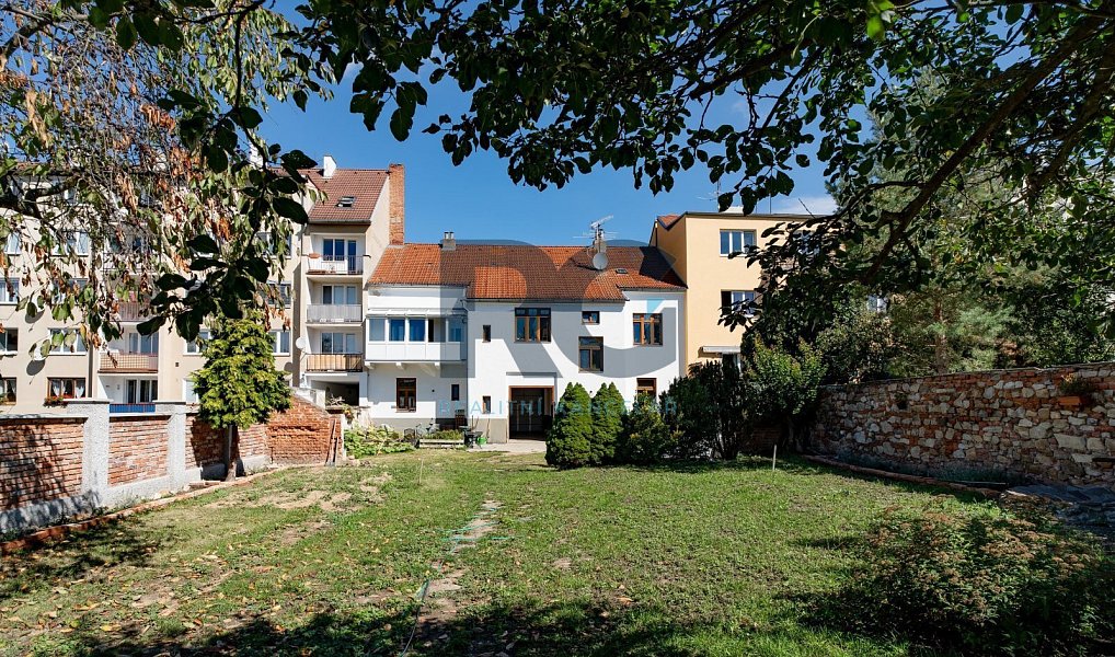 Prodej nájemního domu, činžáku 568 m², Písek – náhled fotky 11