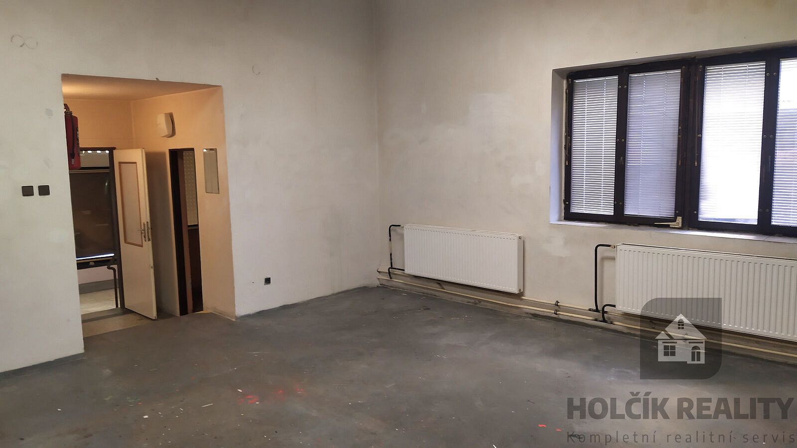 Pronájem obchodních prostor 144 m² – fotografie 3