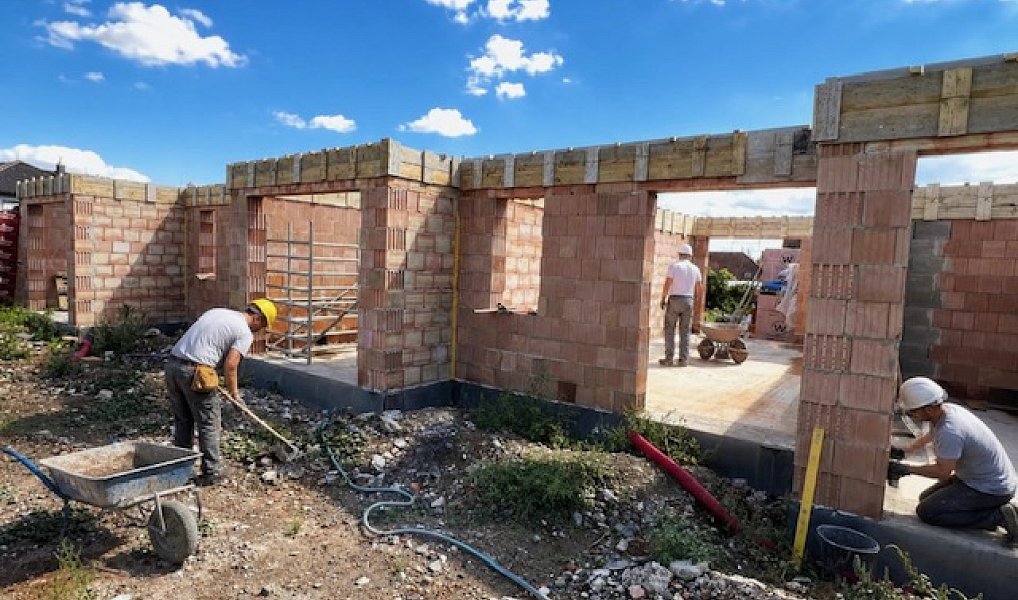 Prodej domu 135 m² s pozemkem 200 m², Bašť – náhled fotky 16