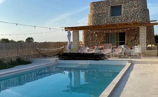 Prodej stavebního pozemku 9 000 m², San Pietro in Bevagna, Apulie, Itálie