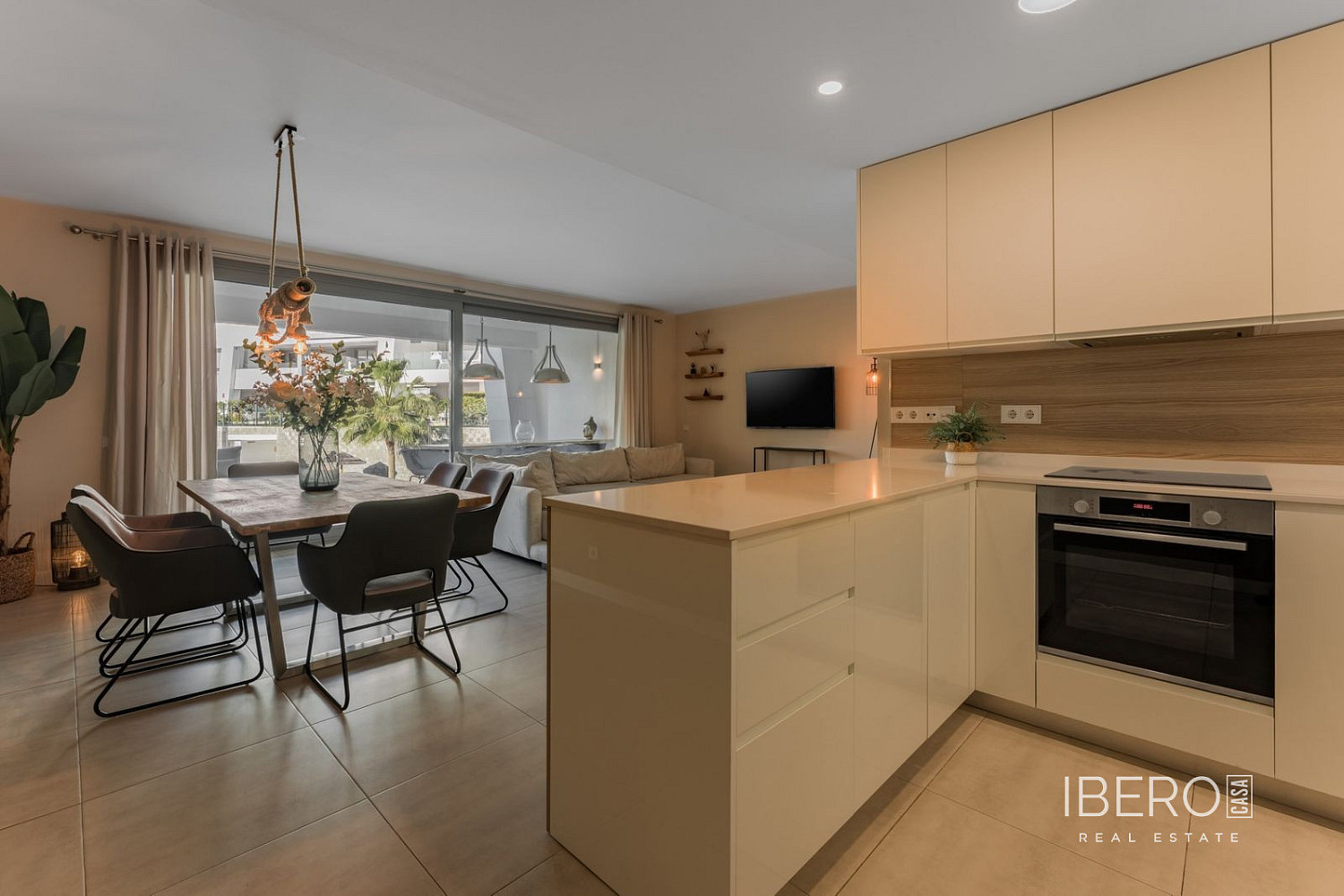 Piso 4+kk – Estepona, Barriada Islas Canarias - Vista 3