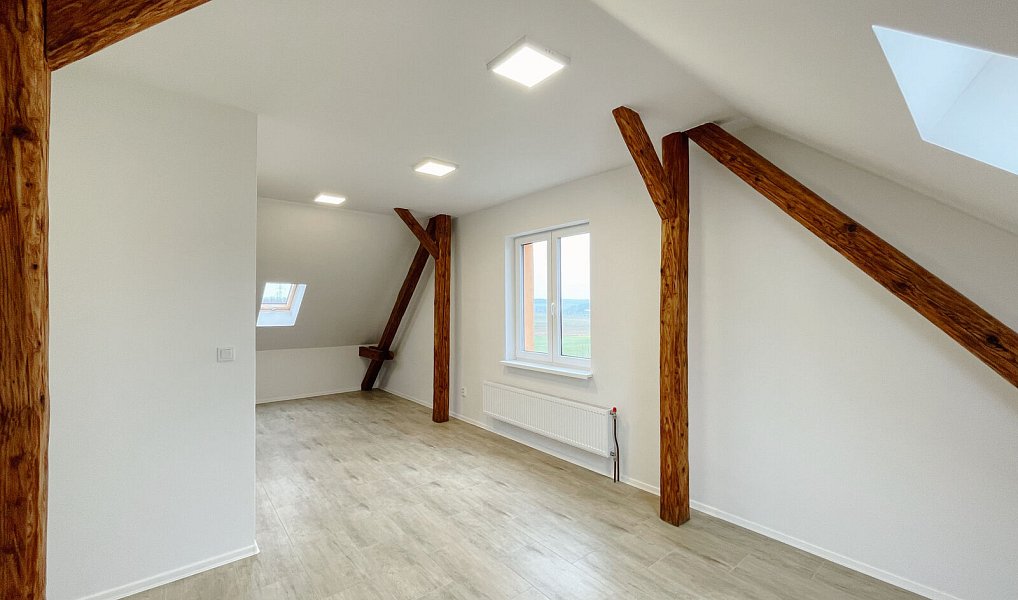 Prodej nájemního domu, činžáku 550 m², Lety – náhled fotky 11