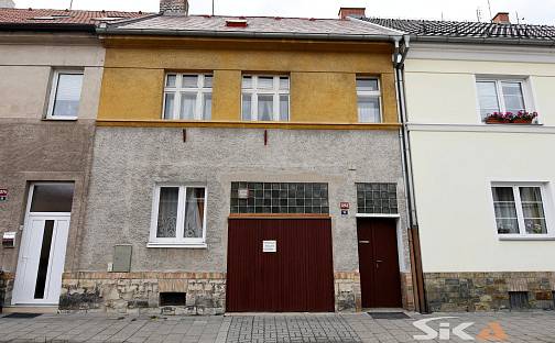 Prodej domu 140 m² s pozemkem 222 m², Chelčického, Louny
