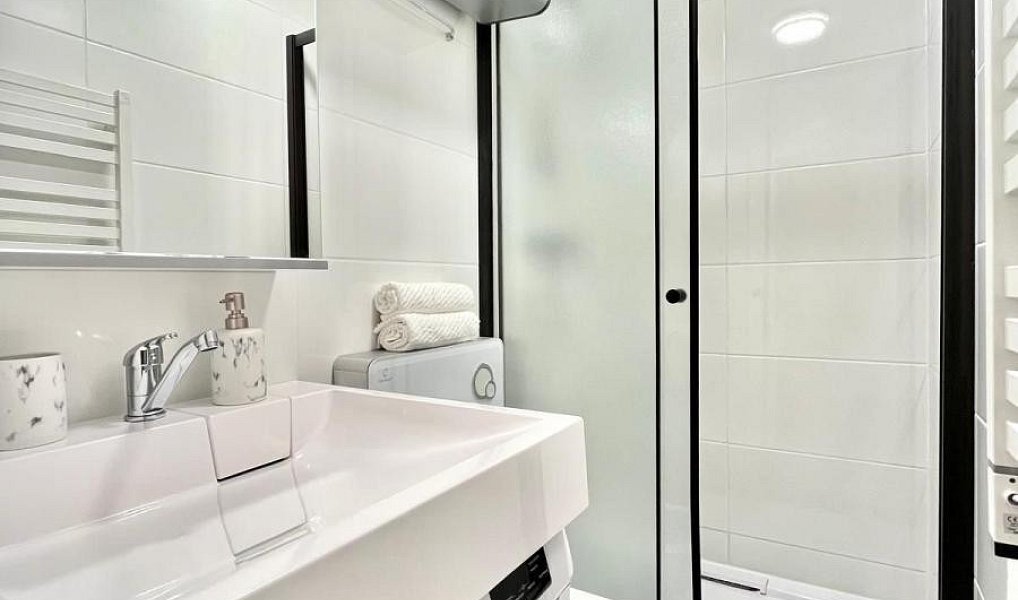Prodej bytu 3+1 62 m², Praha – náhled fotky 3