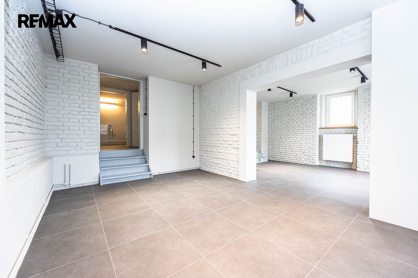 Pronájem kanceláře 53 m² – fotografie 5