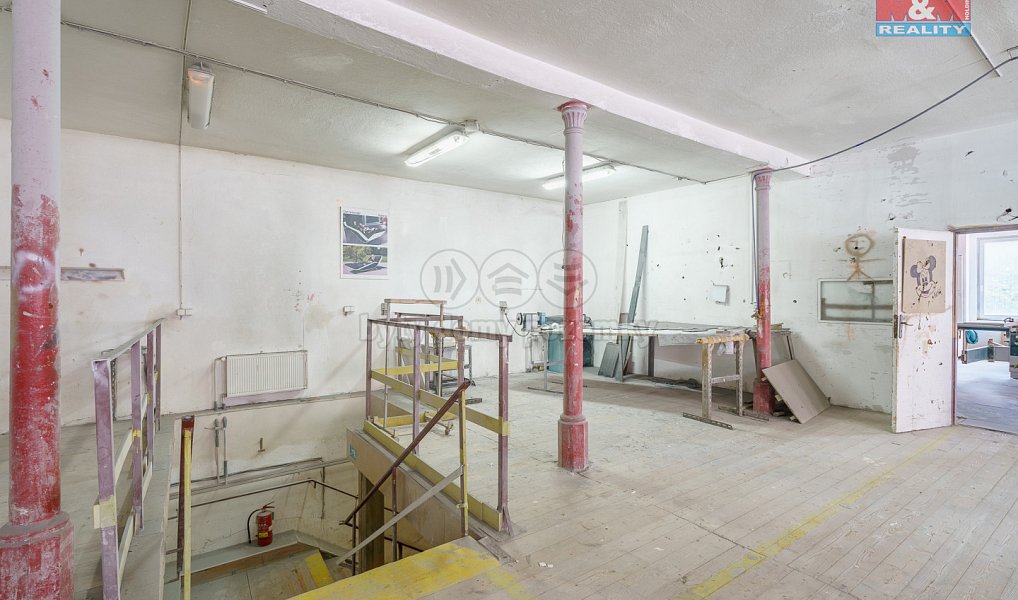 Prodej výrobních prostor 2 100 m², Karlovy Vary – náhled fotky 17