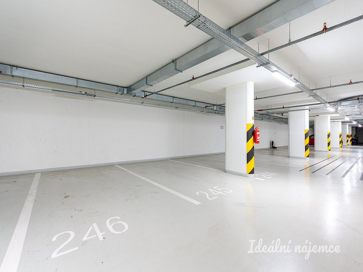 Pronájem bytu 2+kk 56 m² — photo 3