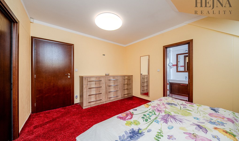Prodej domu 311 m² s pozemkem 1 321 m², Havířov – náhled fotky 16