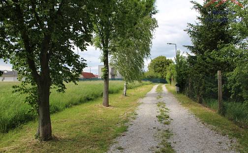 Prodej stavebního pozemku 10 791 m², Bykoš, okres Beroun