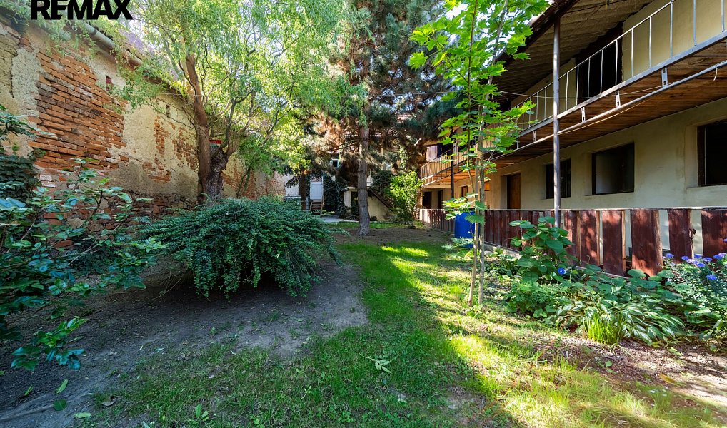 Prodej domu 280 m² s pozemkem 1 208 m², Vémyslice – náhled fotky 21