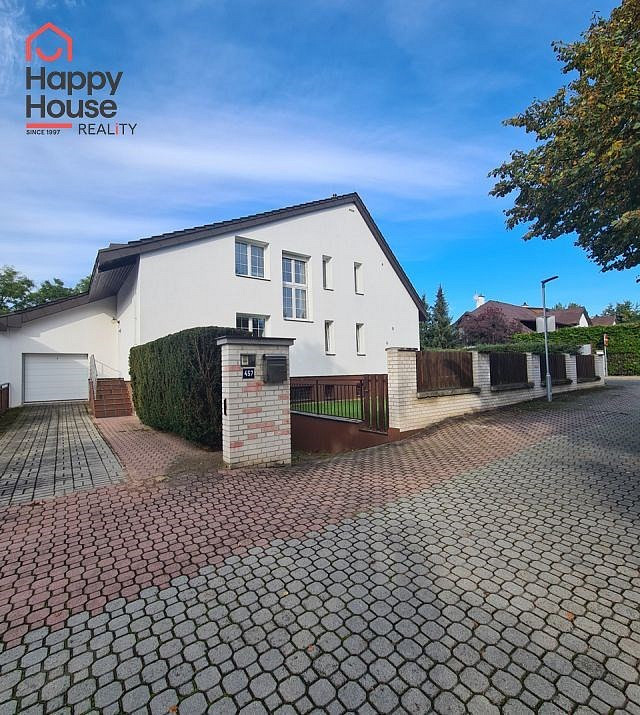 Pronájem domu 350 m² s pozemkem 711 m² — photo 3