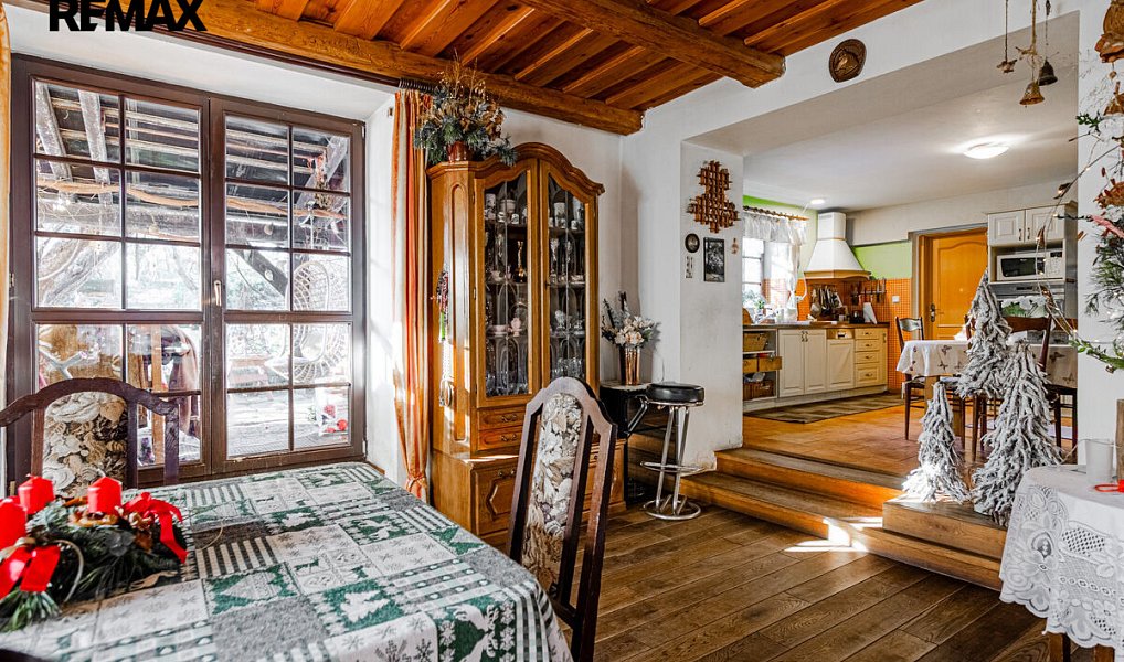 Prodej domu 267 m² s pozemkem 2 283 m², Dolní Bousov – náhled fotky 7
