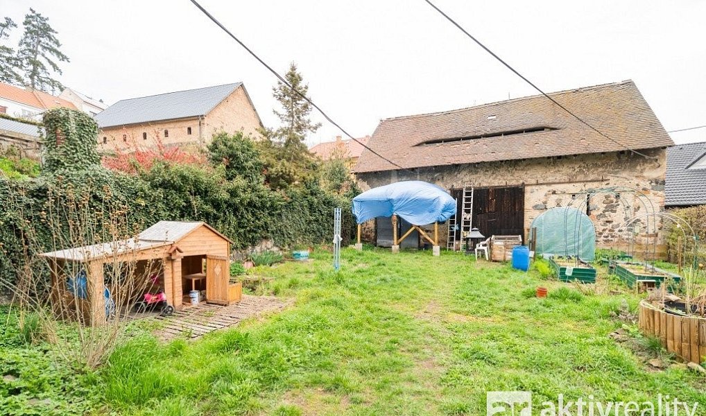 Prodej domu 250 m² s pozemkem 1 005 m², Dolní Zálezly – náhled fotky 39