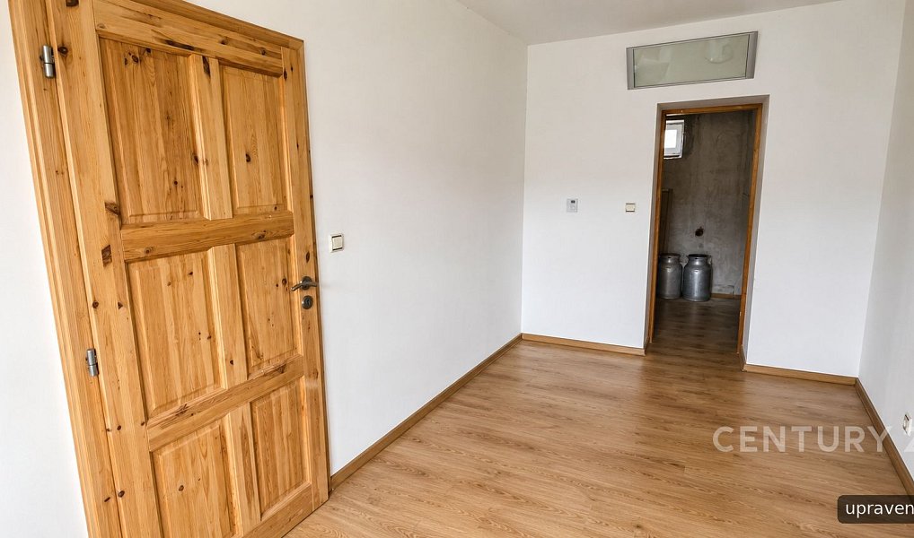 Prodej domu 150 m² s pozemkem 1 734 m², Morašice – náhled fotky 13