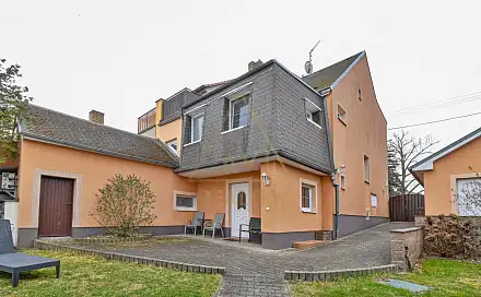 Prodej domu 150 m² s pozemkem 422 m², nám. Draha, Hřebeč, okres Kladno