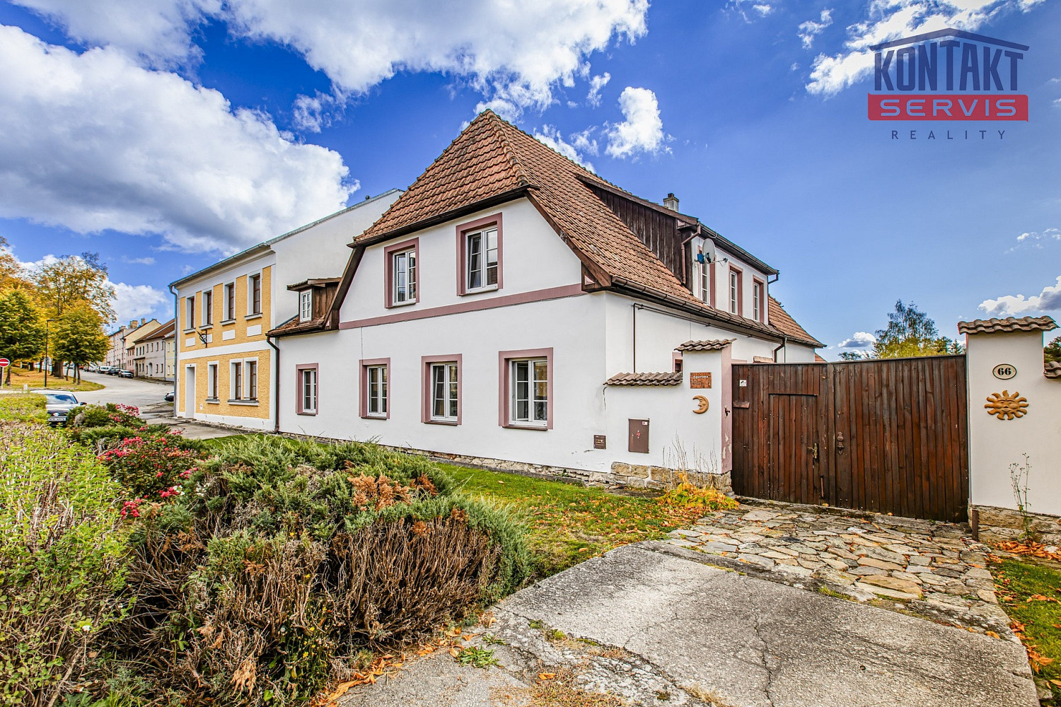 Prodej domu 270 m² s pozemkem 2 517 m²