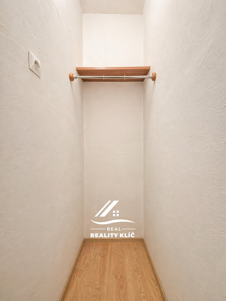 Pronájem bytu 1+kk 29 m² – pohled 4