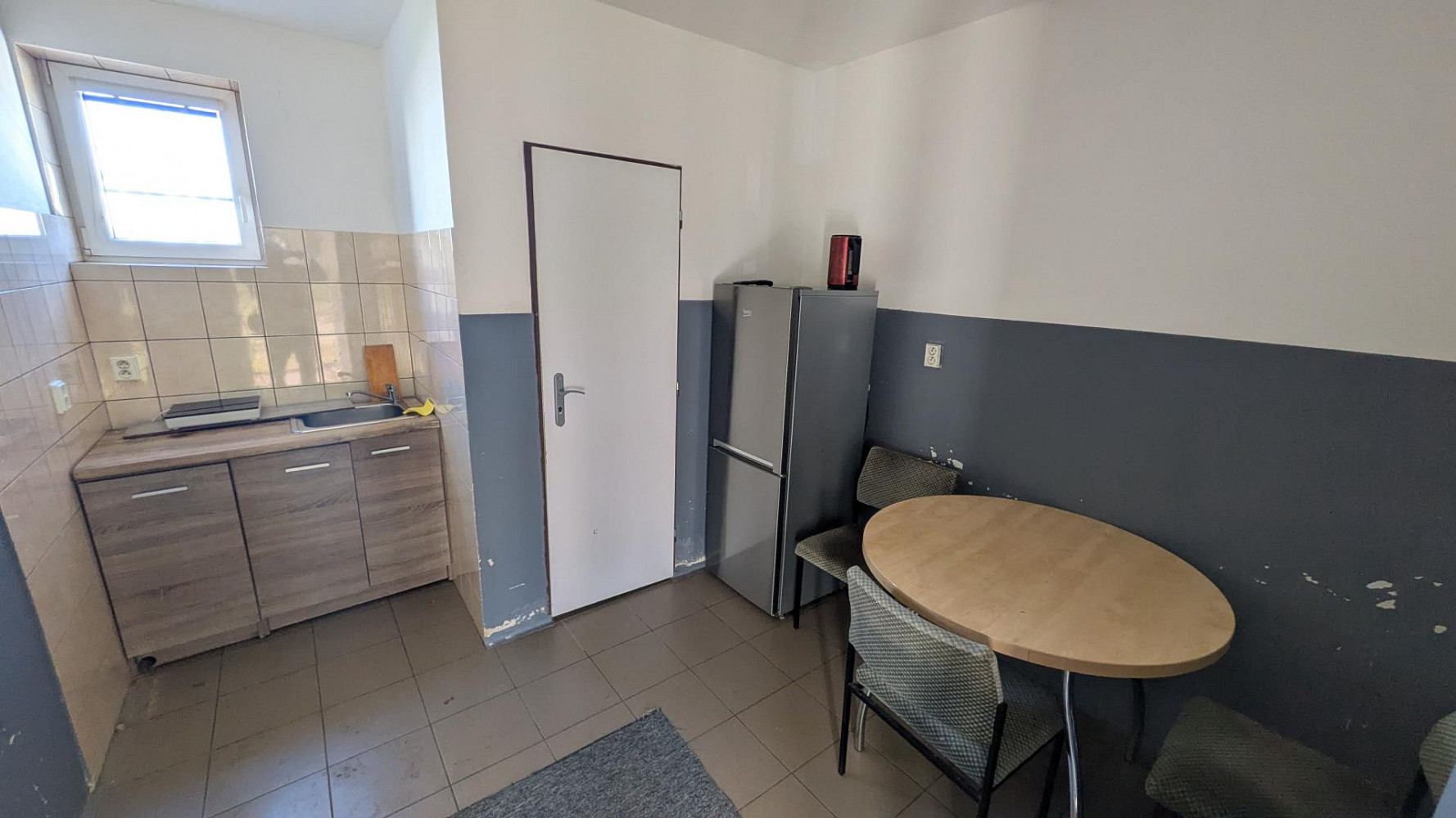 Pronájem komerčního objektu (jiného typu) 30 m²