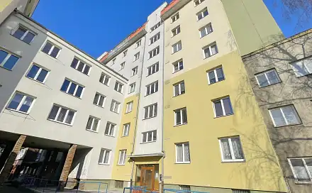 Prodej bytu 2+1 52 m², Tyršovo nám., Louny