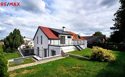 Prodej domu 211 m² s pozemkem 859 m², Červené Pečky - Bojiště, okres Kolín