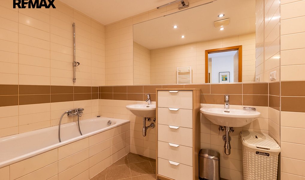 Prodej bytu 3+kk 110 m², Praha – náhled fotky 19