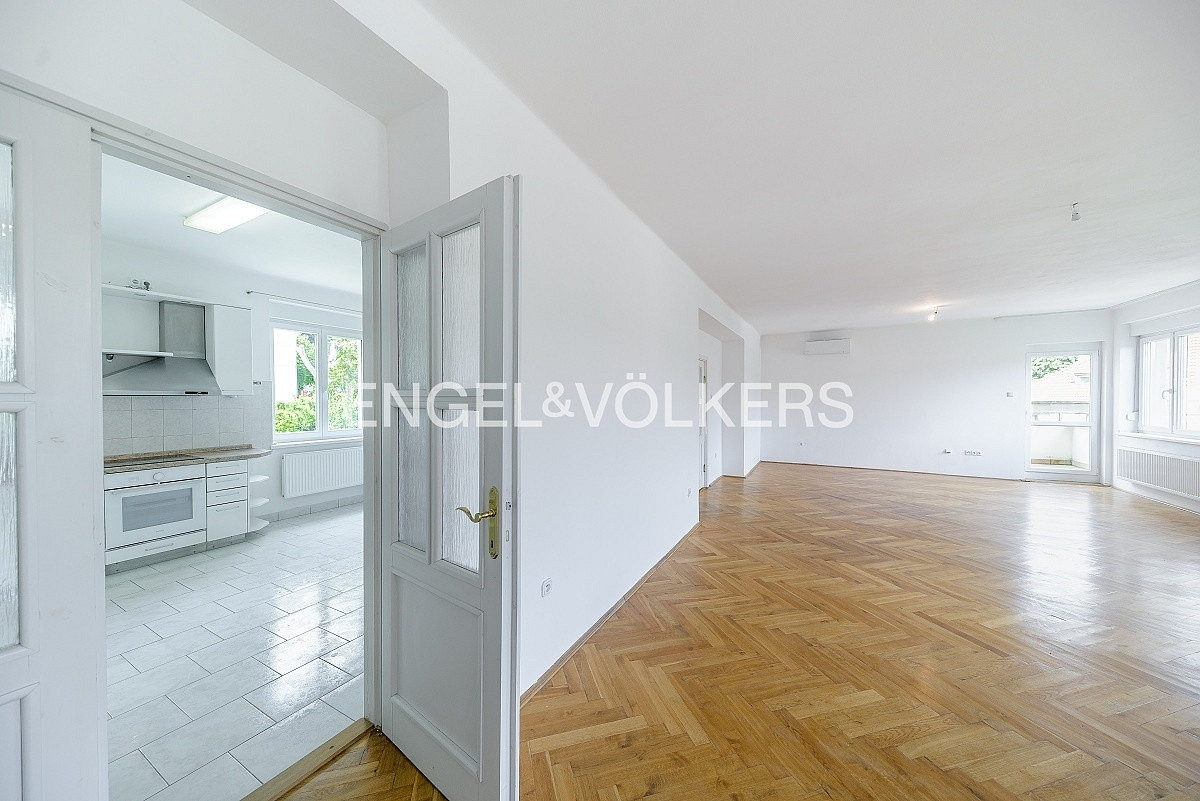 Pronájem bytu 4+1 150 m² – fotografie 2