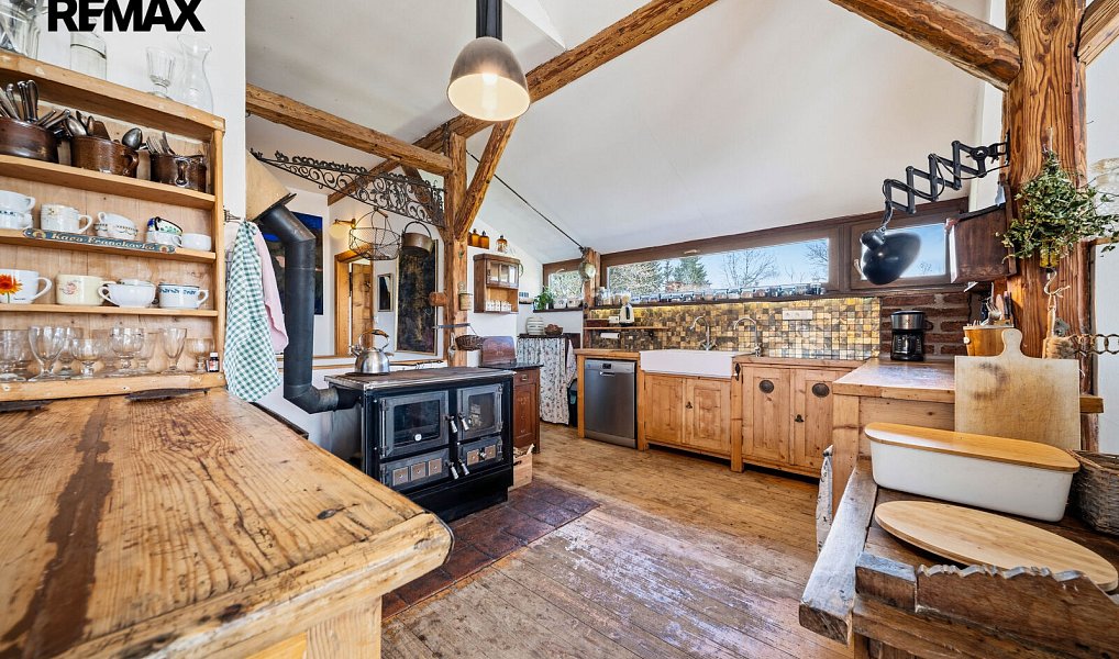 Prodej domu 267 m² s pozemkem 1 885 m², Proseč – náhled fotky 4