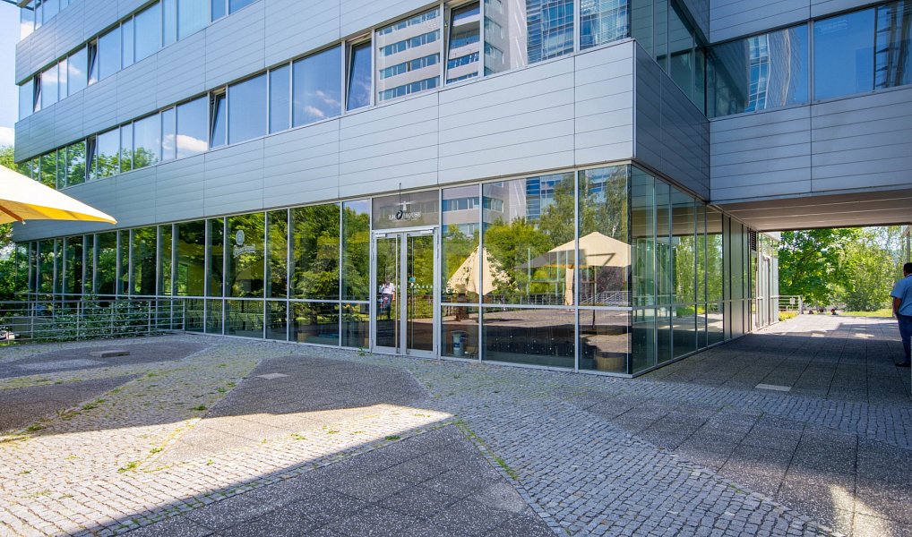Pronájem obchodních prostor 291 m², Praha – náhled fotky 2