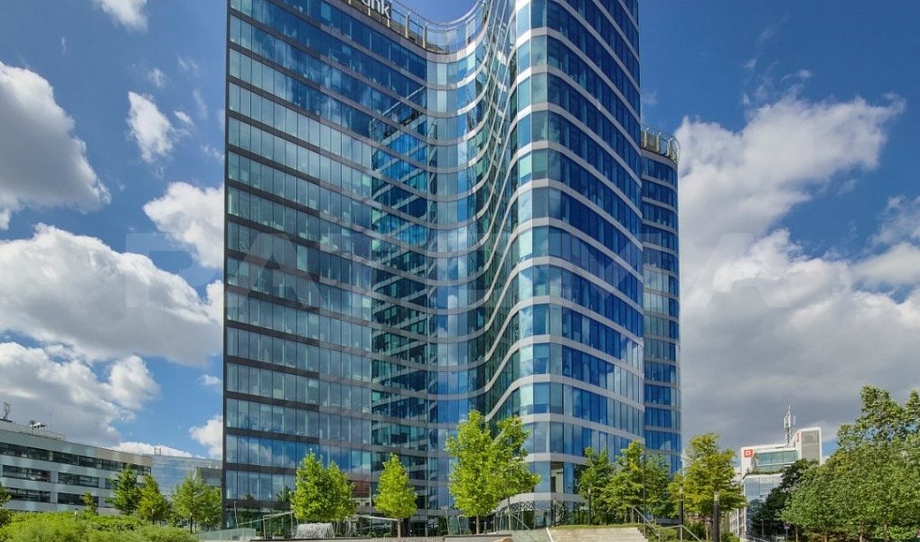 Pronájem obchodních prostor 84 m², Praha – fotka 1 z 8