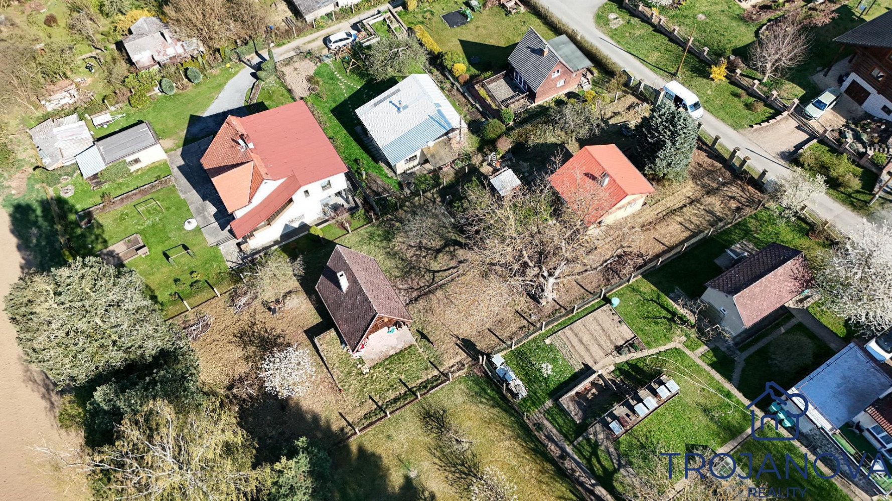 Prodej stavebního pozemku 621 m² – fotografie 2