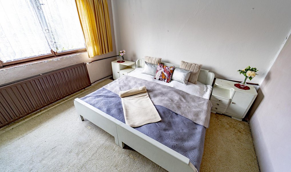 Prodej domu 140 m² s pozemkem 1 086 m², Lhotky – náhled fotky 10