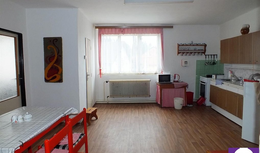 Prodej domu 422 m² s pozemkem 2 370 m², Zalužany – náhled fotky 10