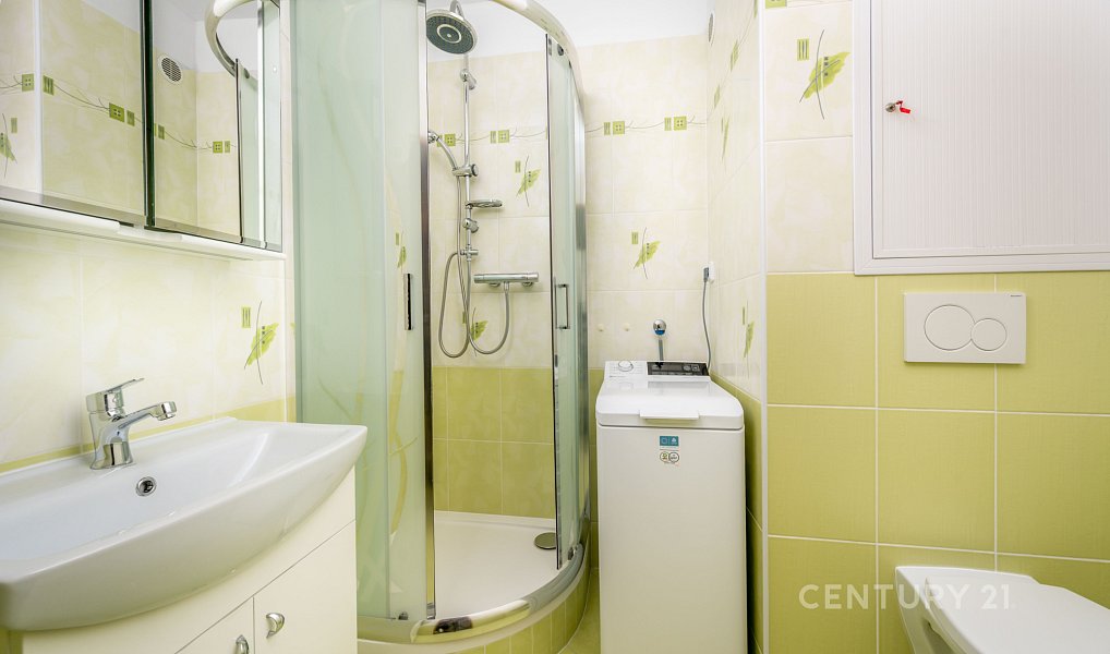 Pronájem bytu 2+kk 41 m², Praha – náhled fotky 3