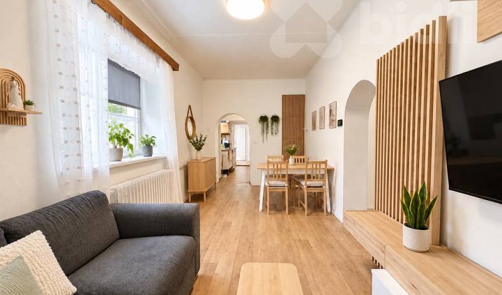 Prodej domu 200 m² s pozemkem 465 m², Hradec nad Moravicí – náhled fotky 2