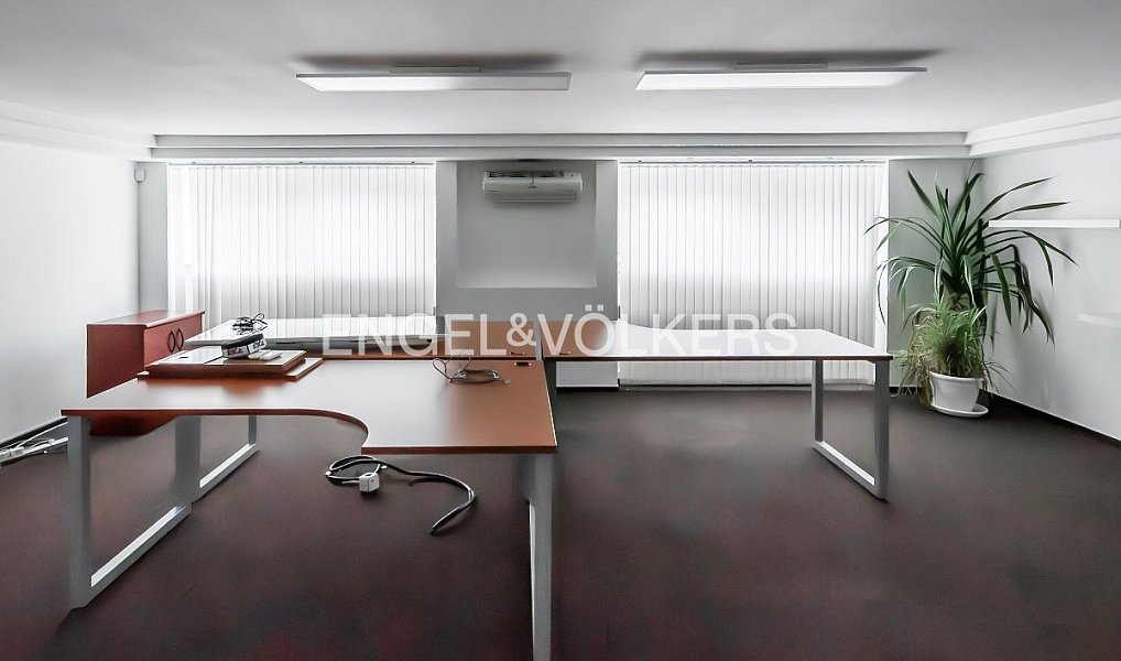 Pronájem kanceláře 700 m², Praha – náhled fotky 2
