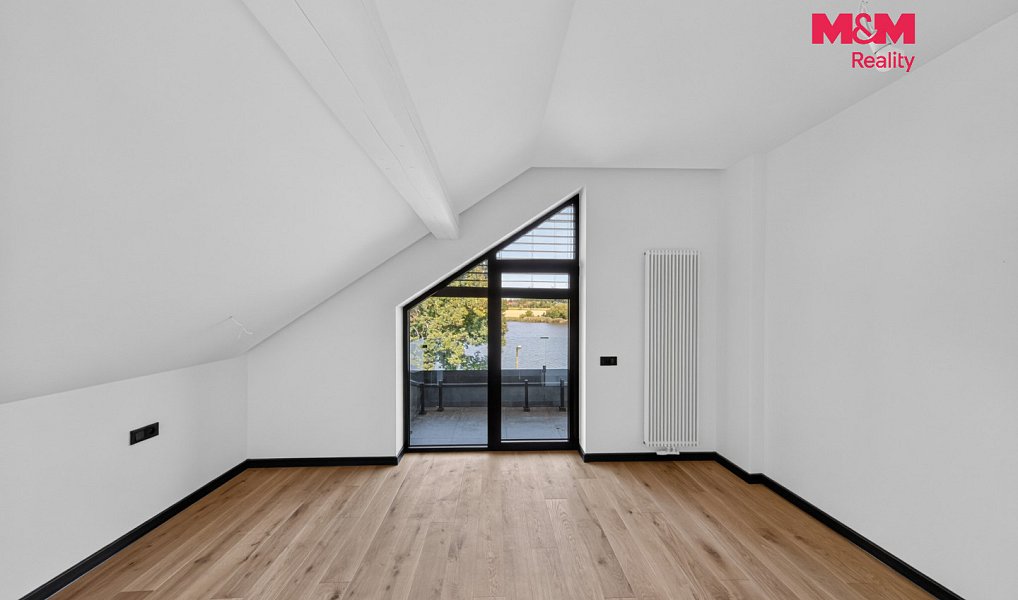 Prodej domu 249 m² s pozemkem 602 m², Louňovice – náhled fotky 19