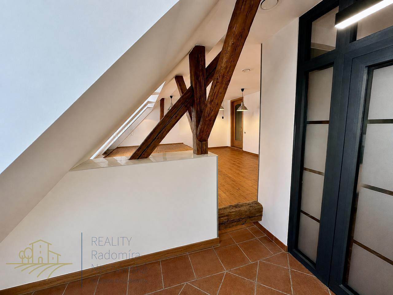 Pronájem kanceláře 31 m² – fotografie 5