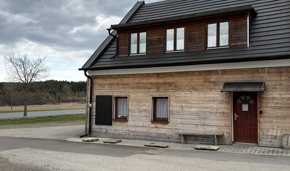 Prodej domu 180 m² s pozemkem 106 m², Černá v Pošumaví – náhled fotky 12