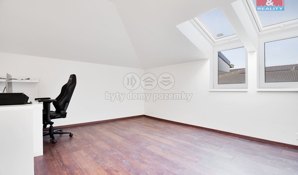 Prodej domu 234 m² s pozemkem 902 m², Kralupy nad Vltavou – náhled fotky 11
