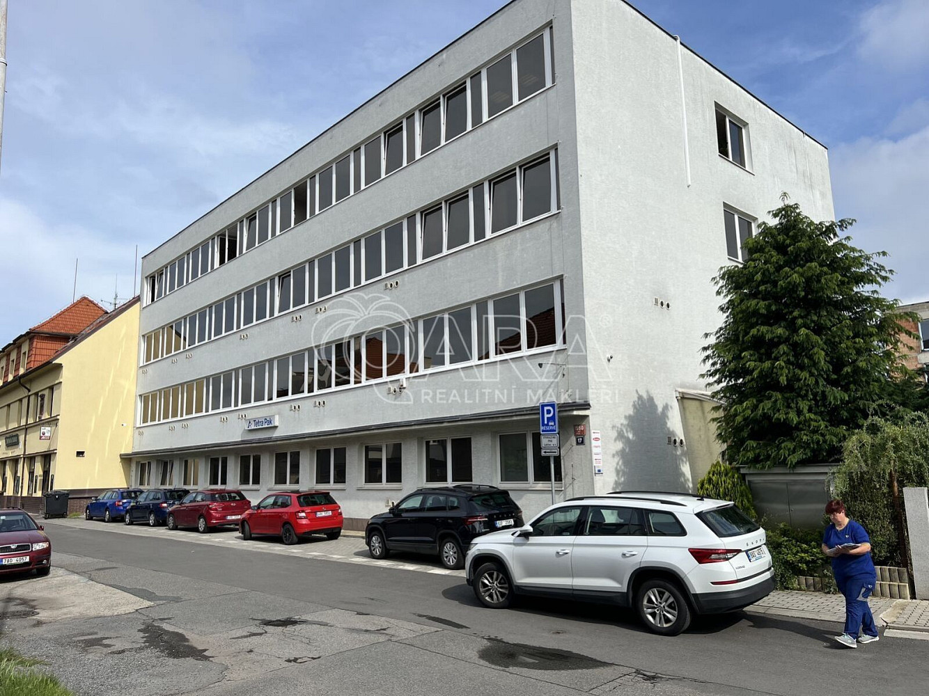 Pronájem kanceláře 308 m²