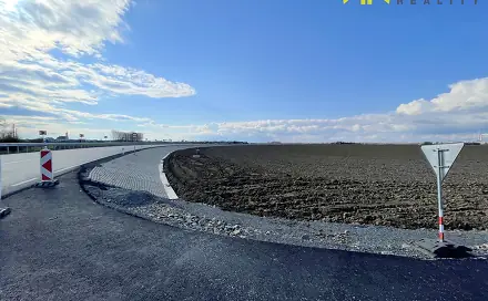 Prodej komerčního pozemku 1 456 m², Bochoř, okres Přerov