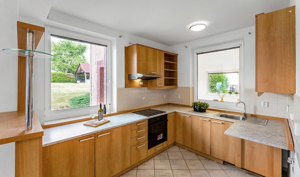 Prodej domu 202 m² s pozemkem 1 200 m², Praha – náhled fotky 11