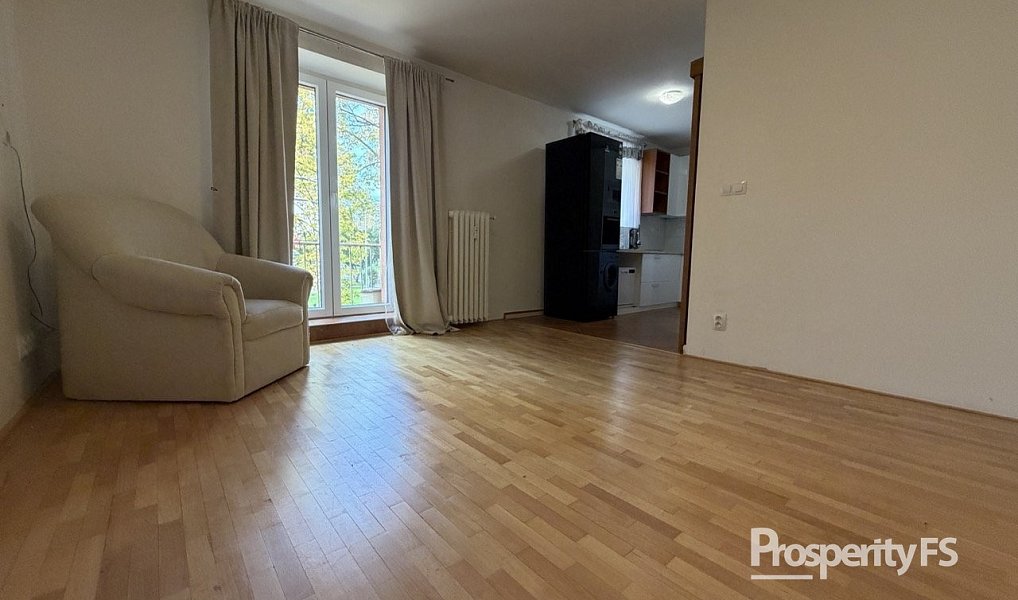 Pronájem bytu 1+1 30 m², Stochov – náhled fotky 6