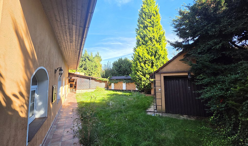 Prodej domu 250 m² s pozemkem 503 m², Vysoká – náhled fotky 9