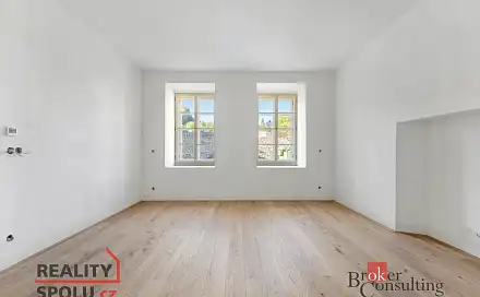 Prodej bytu 2+kk 71 m², Slavíkova, Jince, okres Příbram